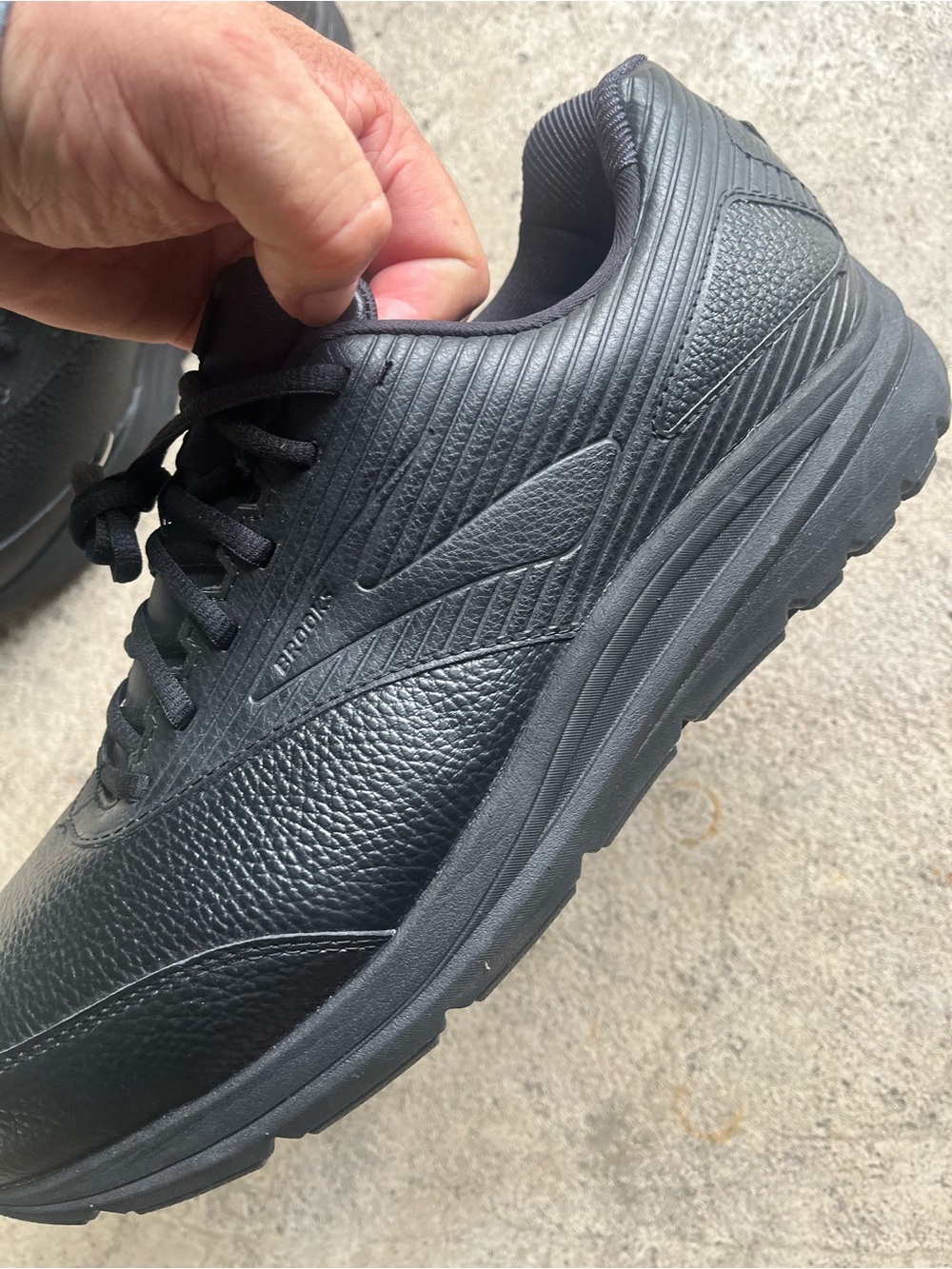 Brooks Men's Black Athletic Lace-Up Sneakers - Picture 9 of 9
